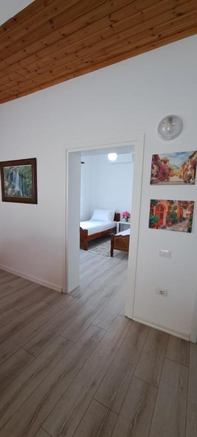 Villa Likaj Berat Bagian luar foto