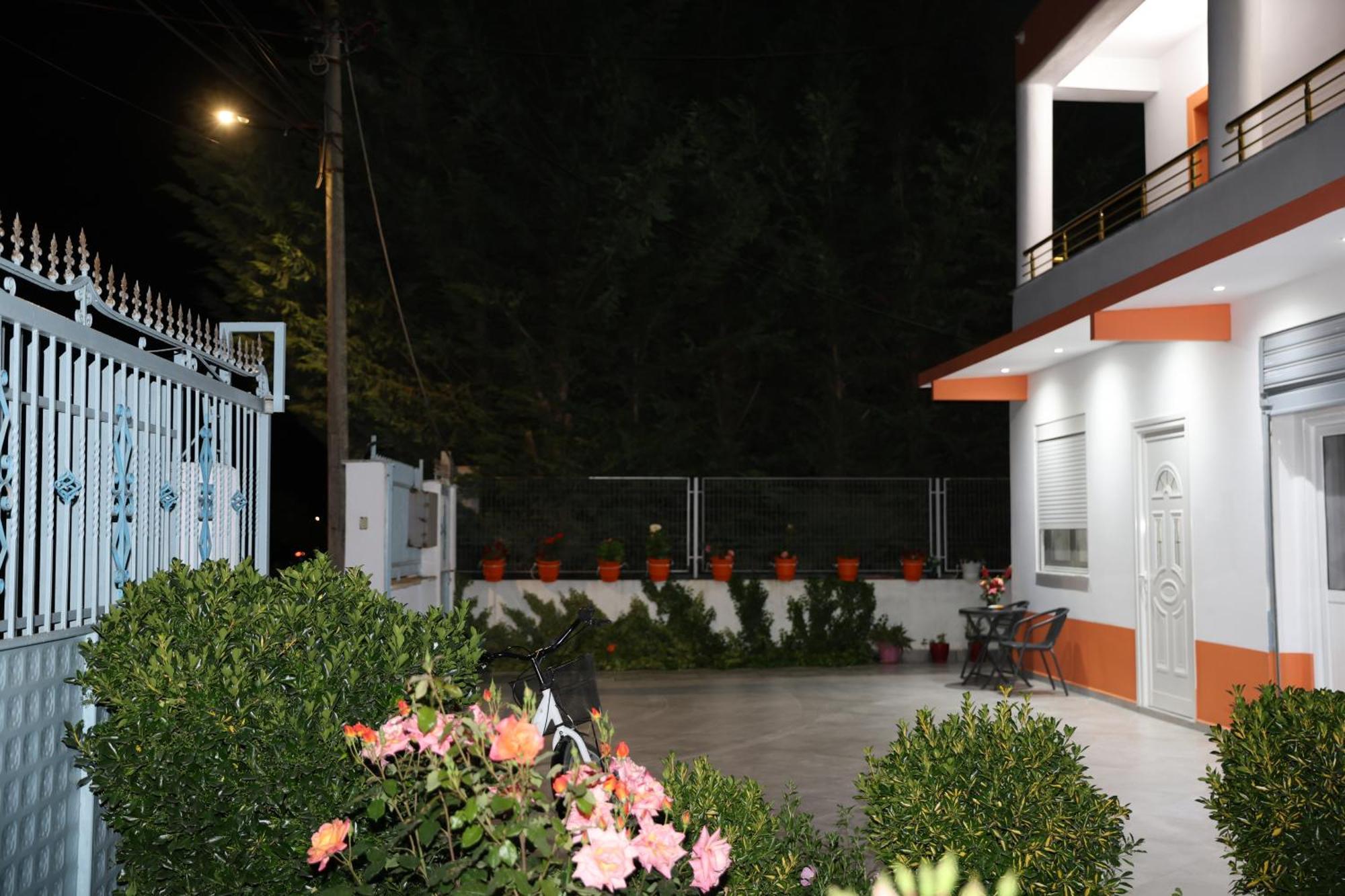 Villa Likaj Berat Bagian luar foto