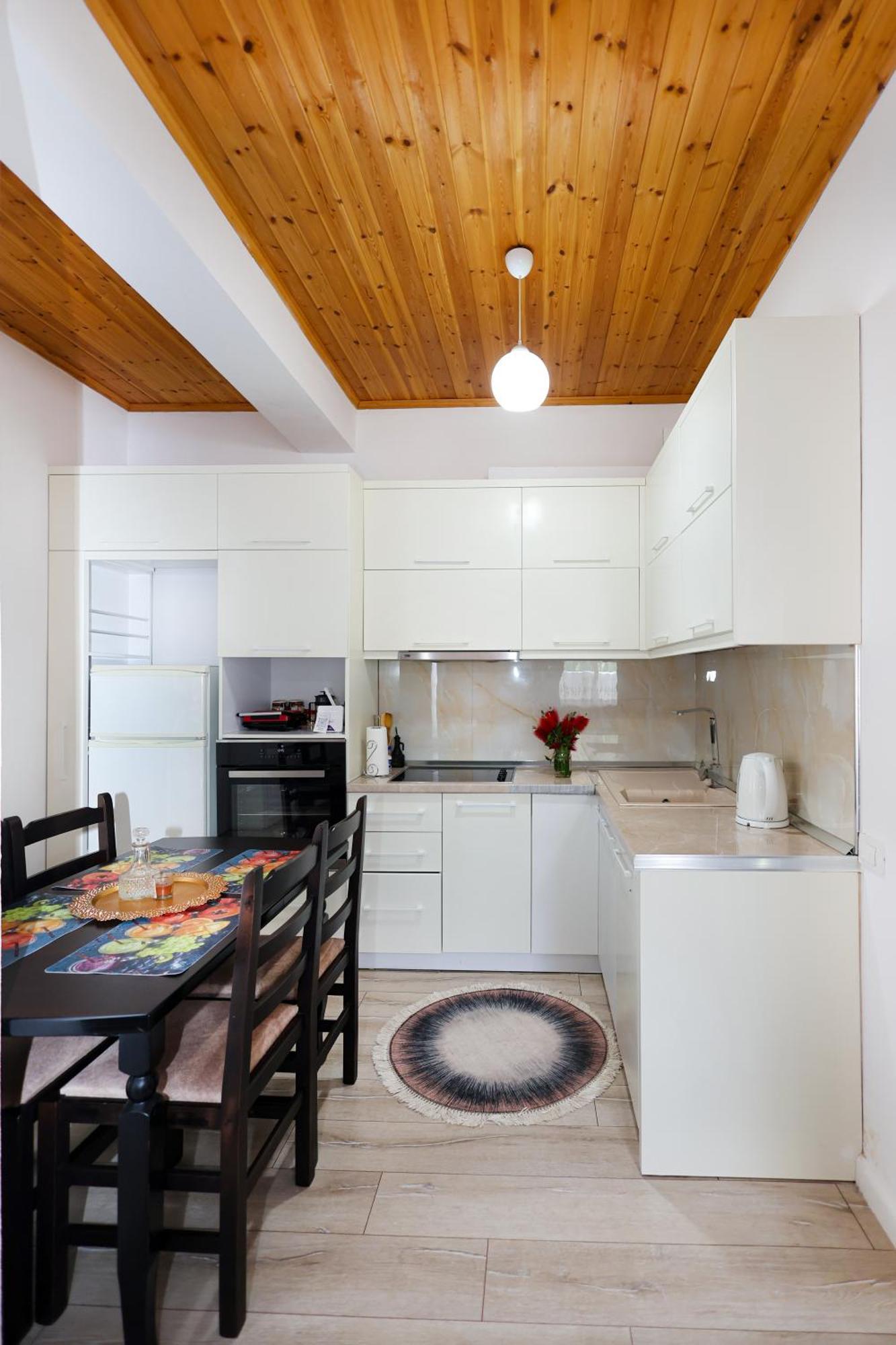 Villa Likaj Berat Bagian luar foto